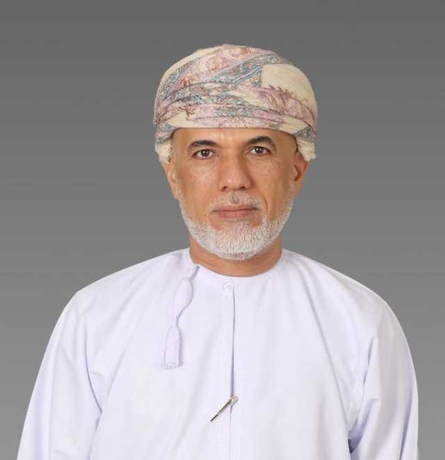 على شاطئ مصيرة نبعت الفكرة