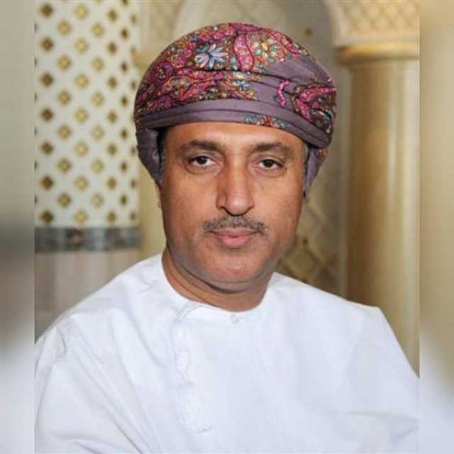 إعلامي عماني في إيران يطمئن على سلامة العمانيين ويكشف جهود السفارة بعد الاعتداء الإسرائيلي