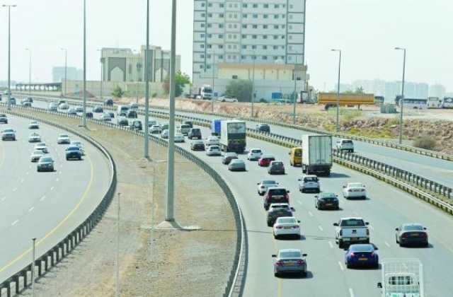 ترجمة للأوامر السامية.. طرح مناقصة لتنفيذ مشروع 'توسعة طريق مسقط السريع'
