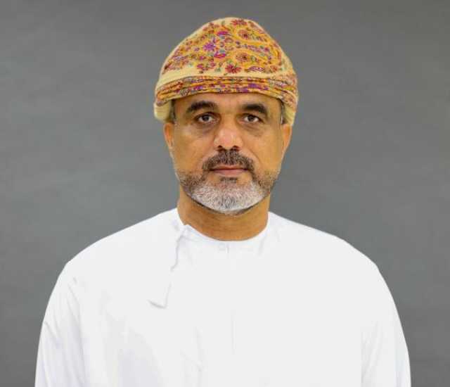 مشاهير السوشال ميديا.. بين الجدية والسطحية في 'خريف ظفار'