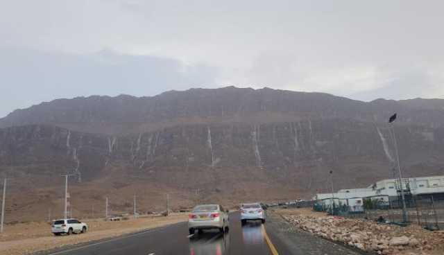أمطار رعدية متوقعة على جبال الحجر خلال ما بعد الظهيرة