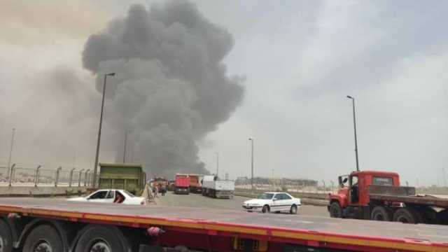 وفيات وإصابات جراء حريق في خزان ميثانول بميناء بوشهر الإيراني