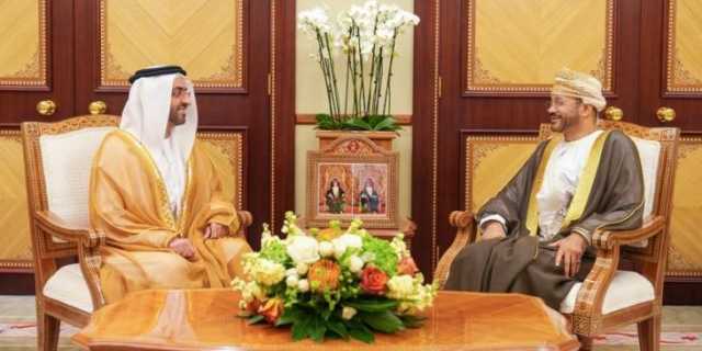 بدر بن حمد يتسلم نسخًا من أوراق اعتماد سفيري الإمارات والسنغال