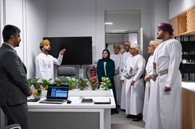 السيد بلعرب يطلع على الموقف التنفيذي لمبادرات البرنامج المعززة لمسيرة الشركات الناشئة ورواد الأعمال