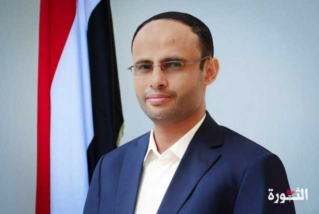 الرئيس المشاط يعزي الشيخ دغسان أحمد دغسان في وفاة شقيقه