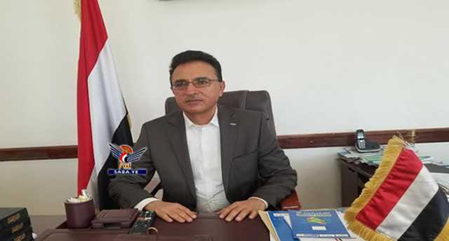 وزير المياه يهنئ قائد الثورة ورئيس المجلس السياسي بثورة 21 سبتمبر
