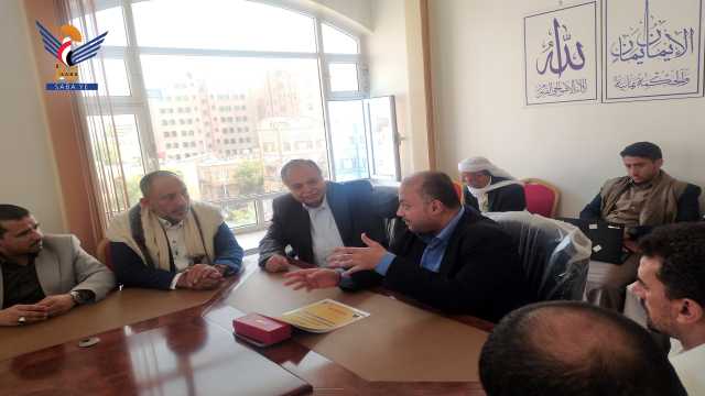 نائب رئيس الوزراء مقبولي يرأس اجتماعاً لمناقشة أنشطة وزارة الإرشاد