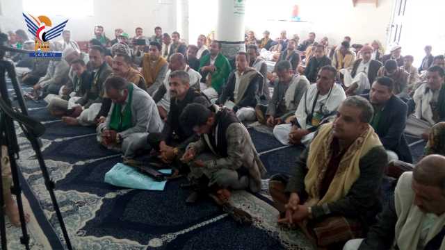 أبناء المربع الغربي في إب ينظمون فعالية خطابية احتفاءً بالمولد النبوي الشريف
