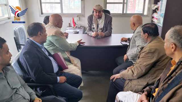 مناقشة تنفيذ أعمال شق وإنارة الشوارع في أمانة العاصمة