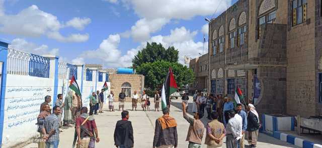 موظفو وكوادر مؤسسة الاتصالات بالبيضاء ينددون بالمجازر الصهيونية في غزة
