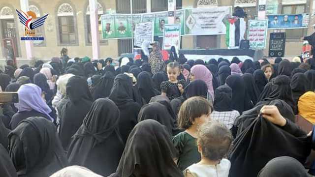 الهيئة النسائية الثقافية بتعز تُحيي الذكرى السنوية للشهيد