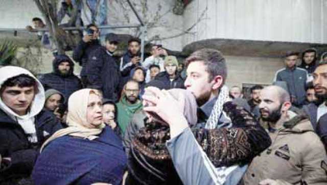 تتضمن إطلاق 60 أسيراً فلسطينياً مقابل 20 أسيراً صهيونيا: تمديد الهدنة الإنسانية بين المقاومة الفلسطينية وكيان العدو ليومين اضافيين