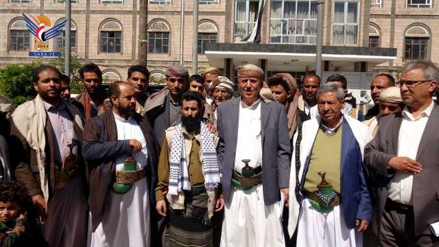 قيادة محافظة إب تستقبل الأسير المحرر أيوب الجمالي