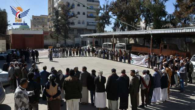 وزارة الإدارة المحلية تنظم وقفة تأييدا لعمليات القوات المسلحة اليمنية ضد العدو الإسرائيلي