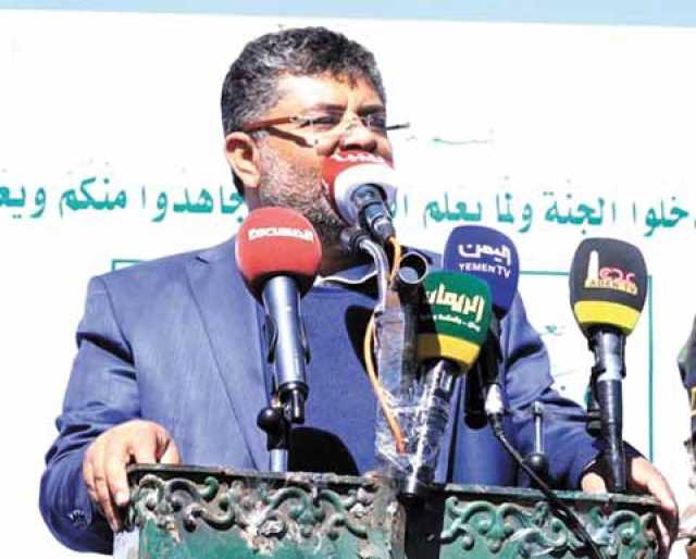 عضو السياسي الأعلى محمد علي الحوثي: التواجد الأمريكي البريطاني في البحر الأحمر يأتي للدفاع عن الكيان الصهيوني