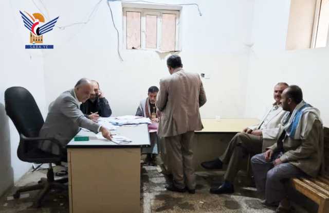 رئيس نيابة محافظة صنعاء يتفقد عمل نيابة أرحب وبني حشيش ويوجه بالإفراج عن سجنا