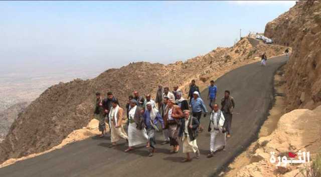 القائم بأعمال محافظ تعز يدشن مشروع طريق قرض البرح في حيفان