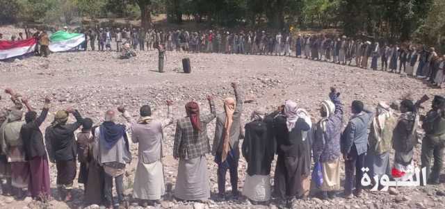 وقفتان قبليتان بمديرية جبل الشرق بذمار تحت شعار “ثابتون على الموقف.. مع حتى النصر”