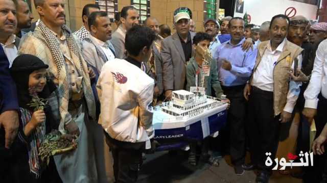 افتتاح معرض للفنون التشكيلية والفلكلور الشعبي بتعز