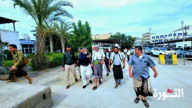 قحيم وسهيل يفتتحان مركز طب وجراحة العيون بهيئة مستشفى الثورة بالحديدة 