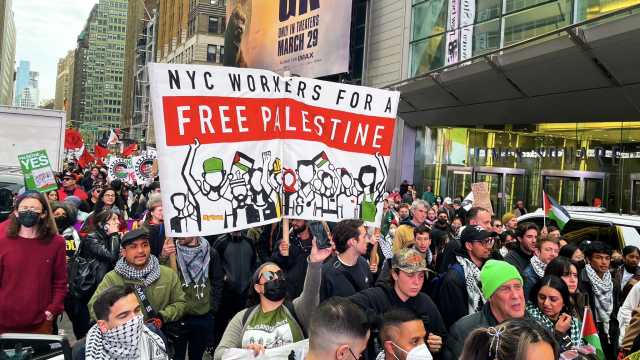 مسيرة ضخمة في نيويورك ضد استمرار العدوان الصهيوني على غزة