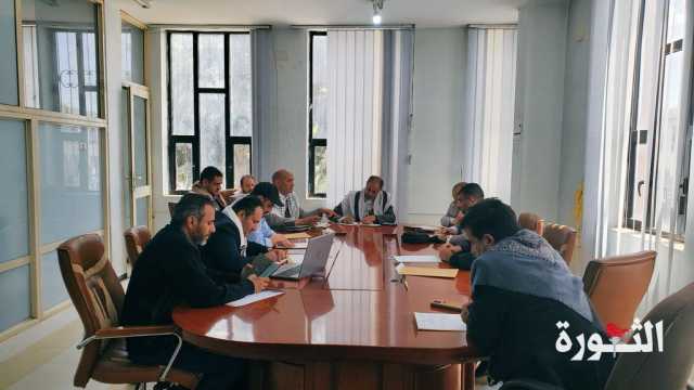 وزير الإعلام يرأس اجتماعا لمناقشة الترتيبات الإعلامية لمؤتمر “فلسطين قضية الأمة المركزية”