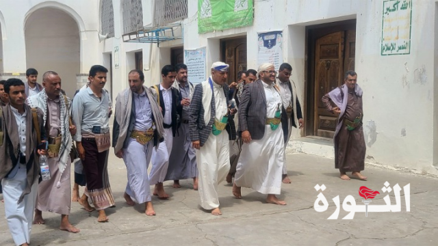 المساوى يطلع على الدورات والأنشطة الصيفية بجامع الجند وجامعة القرآن بتعز