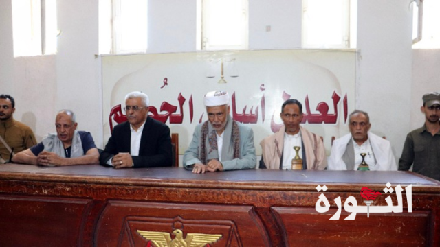 رئيس مجلس القضاء يتفقد الانضباط بالمجمع القضائي والشعبة والمحكمة الجزائية بالأمانة