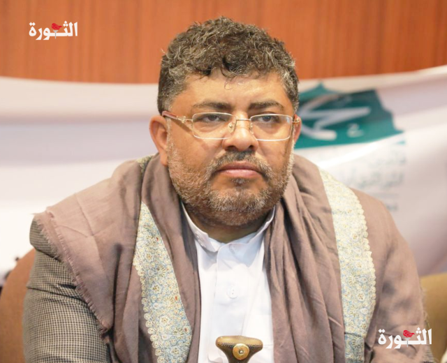 محمد علي الحوثي يعزي في وفاة الشيخ محمد حمود طعيمان
