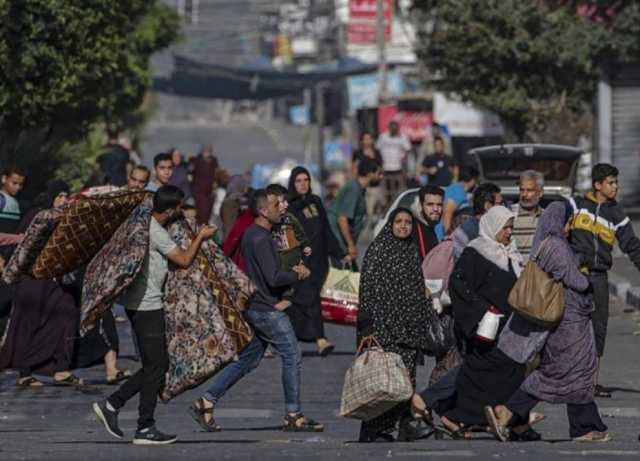 حركة نزوح واسعة لآلاف الفلسطينيين من رفح إلى غربي قطاع غزة