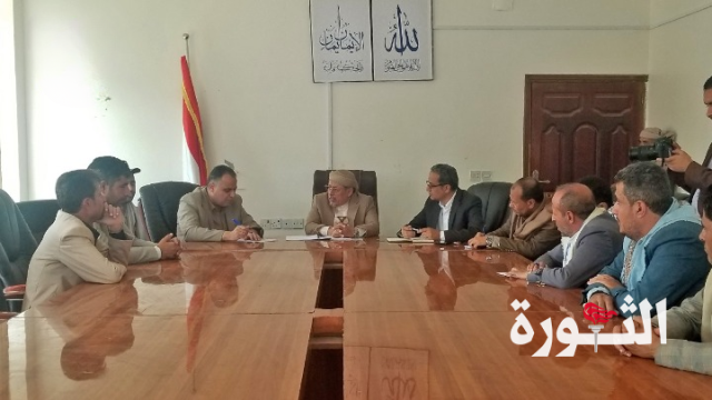 القيسي والصوفي يناقشان سير تنفيذ المشاريع في حجة
