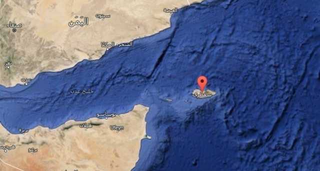قيادي مرتزق يتهم الإمارات بارتكاب انتهاكات بحق أبناء سقطرى ويطالبها بالرحيل