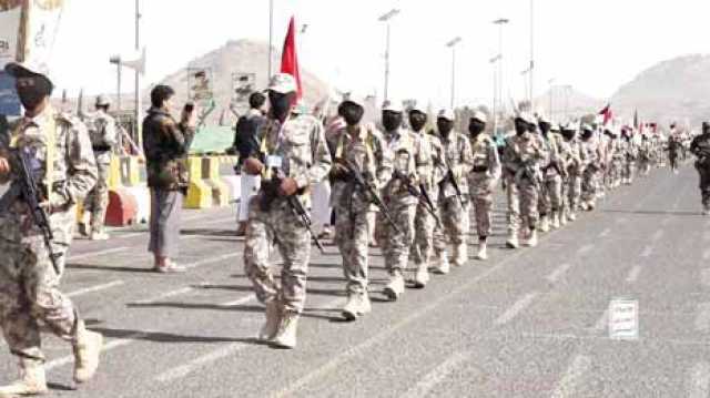 نفذته وحدات رمزية من القوات الجوية مسير عسكري من مناخة إلى ميدان السبعين
