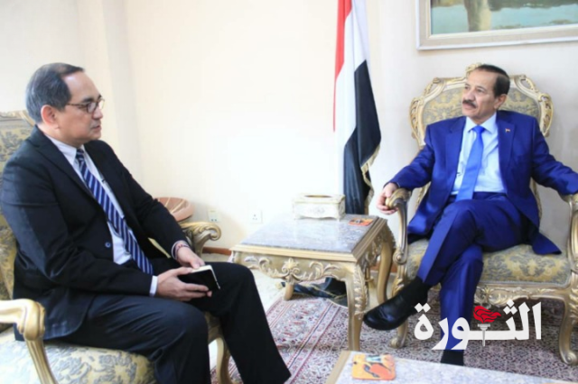 وزير الخارجية يلتقي ممثل منظمة الصحة العالمية