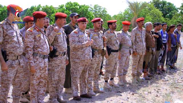 نائب رئيس هيئة الإسناد اللوجيستي يتفقد المرابطين في حيس والتحيتا