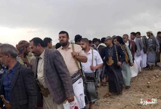 قيادات من محافظة ذمار تزور المرابطين في تعز بمناسبة عيد الاضحى