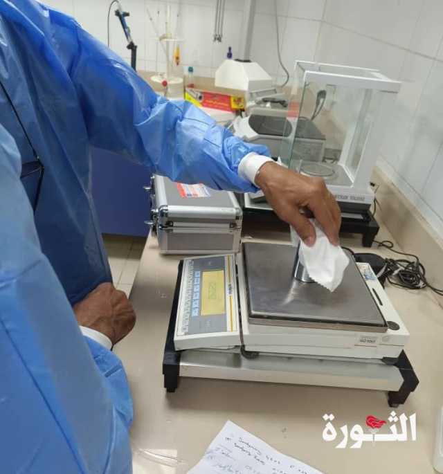 المواصفات تنفذ نزول ميداني للتحقق من أدوات قياس الأوزان في المنشأت الصناعية