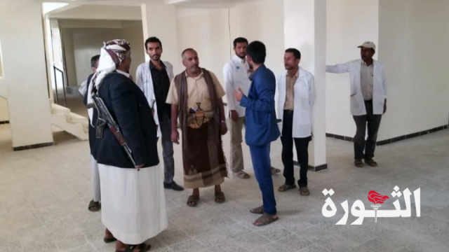 فريق فني من رئاسة الجمهورية يطلع على مستوى تنفيذ المشاريع الخدمية بمأرب