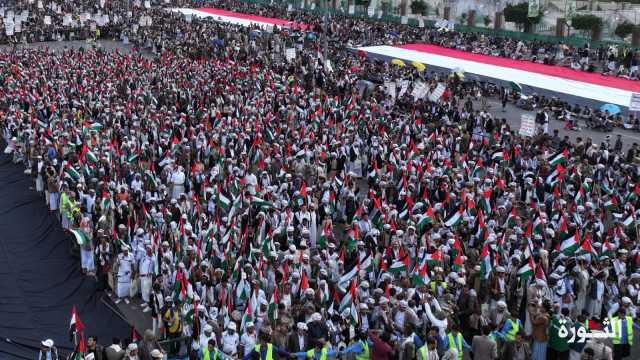 مشاركة واسعة لعرسان هيئة الزكاة بصنعاء في مسيرة “مع غزة..جبهات الإسناد ثبات وجهاد “