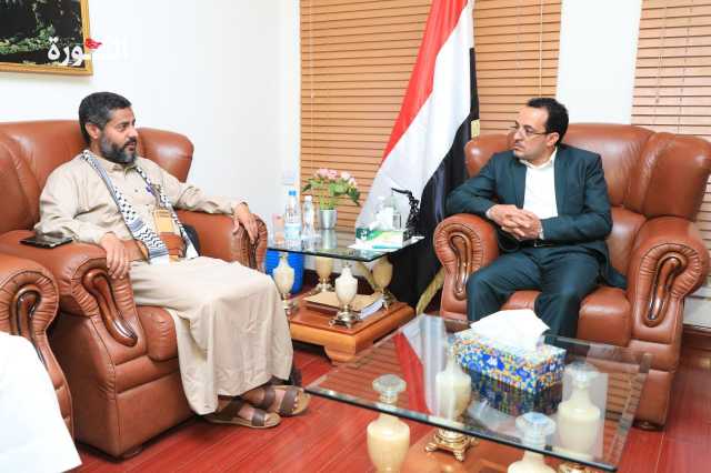 عبدالجبار والبخيتي يستعرضان الجهود التنموية والخدمية بمحافظة ذمار