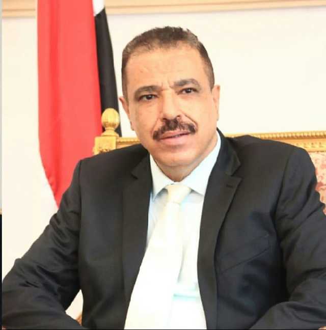 وزير الخارجية يوجه رسالة لنظيره المصري بشأن أوضاع الجالية اليمنية وآفاق التعاون الاستراتيجي