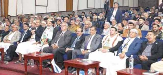 في فعالية أربعينية الكبسي بصنعاء: بن حبتور يشيد بمناقب الفقيد وإسهاماته في خدمة الوطن والمجتمع