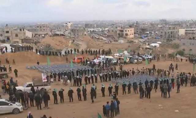 القسام وفصائل المقاومة تسلم جثامين أربعة أسرى إسرائيليين بخان يونس