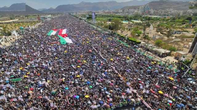 لمواجهة التصعيد الأمريكي..استعدادات في العاصمة صنعاء والمحافظات للخروج في مسيرات مليونية