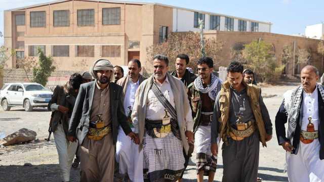 استلام مشروع سفلتة طريق جامعة البيضاء في مدينة رداع
