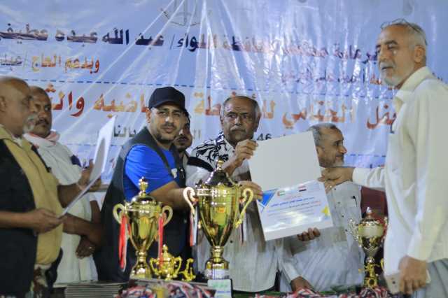 اختتام الأنشطة الرياضية الرمضانية في نادي شباب الجيل بالحديدة