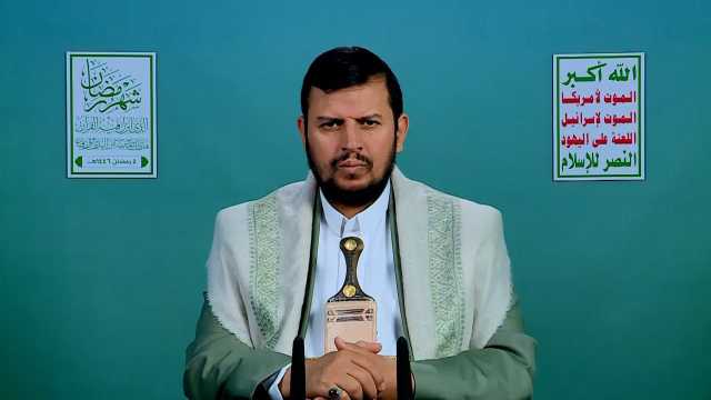 في محاضرته الرمضانية الخامسة: قائد الثورة: هناك أمم وحضارات كبرى لكنها جوفاء قامت على أساس الطغيان والشرك