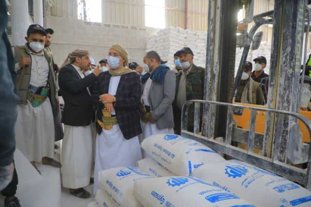 وزير الاقتصاد يطلع على سير العمل في المصنع الوطني للجبس