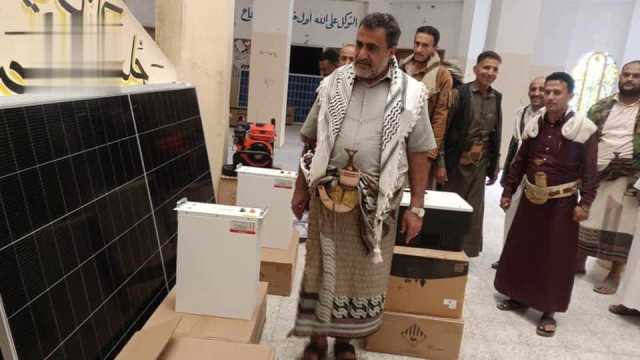 تسليم منظومة طاقة شمسية لكليات جامعة البيضاء