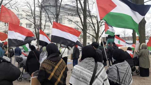 الجالية اليمنية في برلين تندد بالعدوان الأمريكي على اليمن